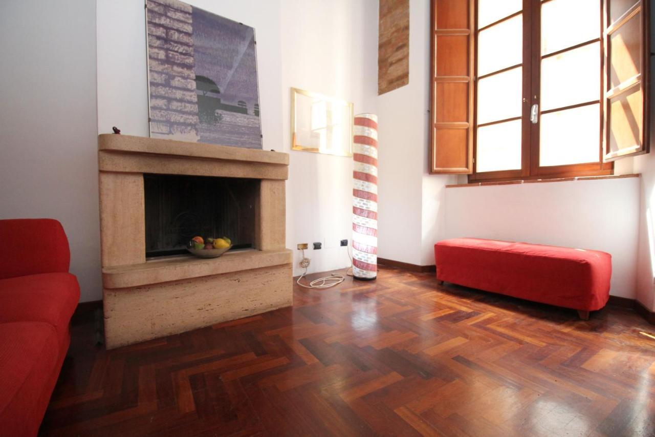 Logge Del Papa Apartment 锡耶纳 外观 照片
