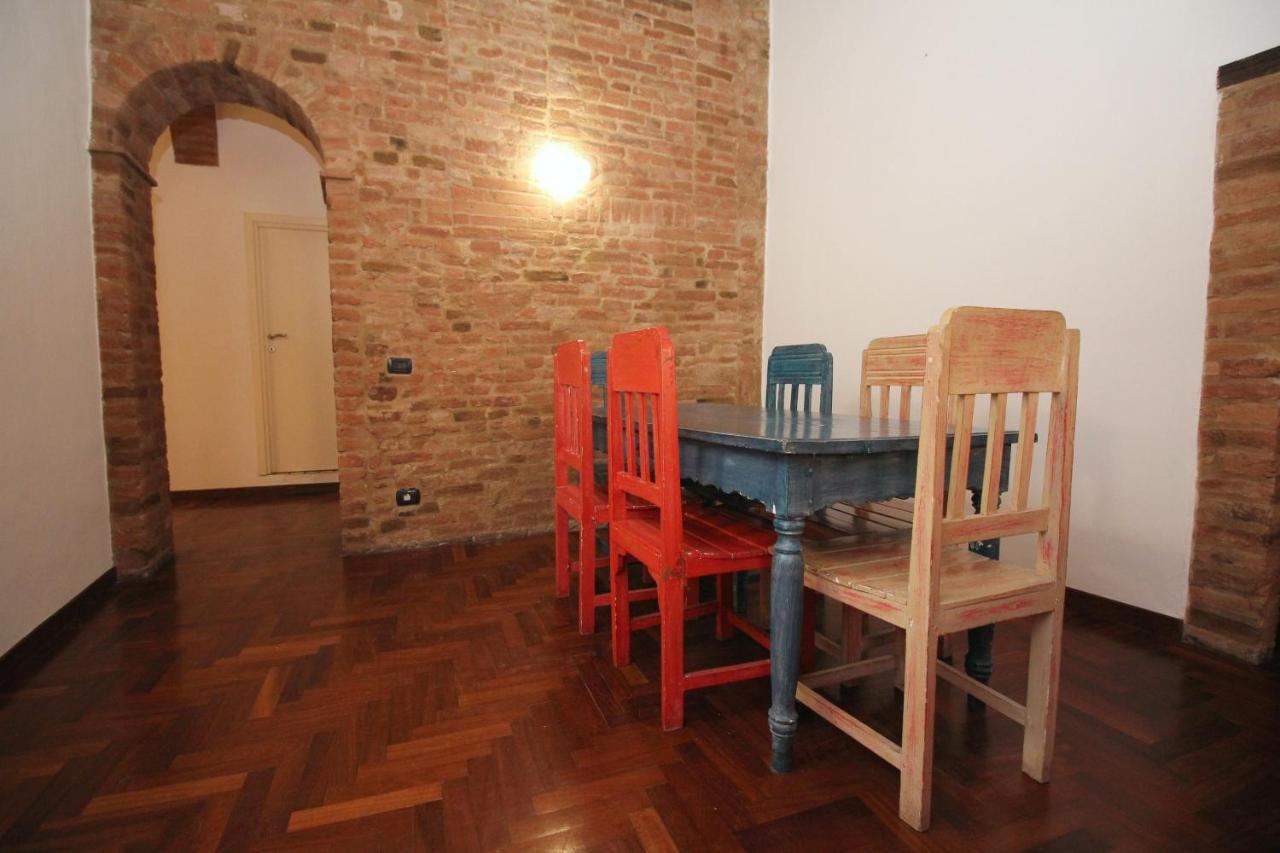 Logge Del Papa Apartment 锡耶纳 外观 照片